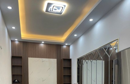 CHO THUÊ NHÀ NGÕ BẠCH MAI, HAI BÀ TRƯNG, 50M2, 3 TẦNG, 3 NGỦ, 2 WC, 12 TRIỆU (CÓ THƯƠNG LƯỢNG)